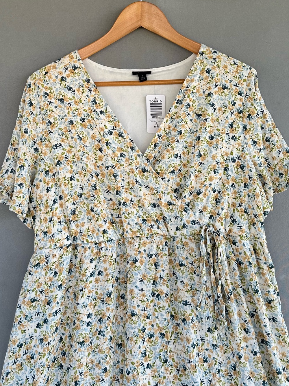 🎉5 for $45🎉 NWT Torrid dress size 1X - Picture 5 of 10